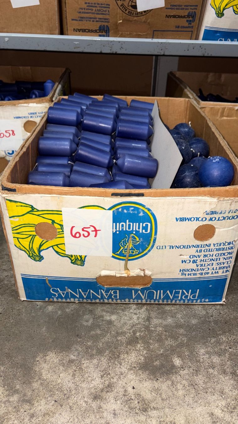 Candele: 657 Posten Kerzen aus Liquidation – Nuovo (secondo la descrizione) da Derendingen venduto da Meisterstuecke