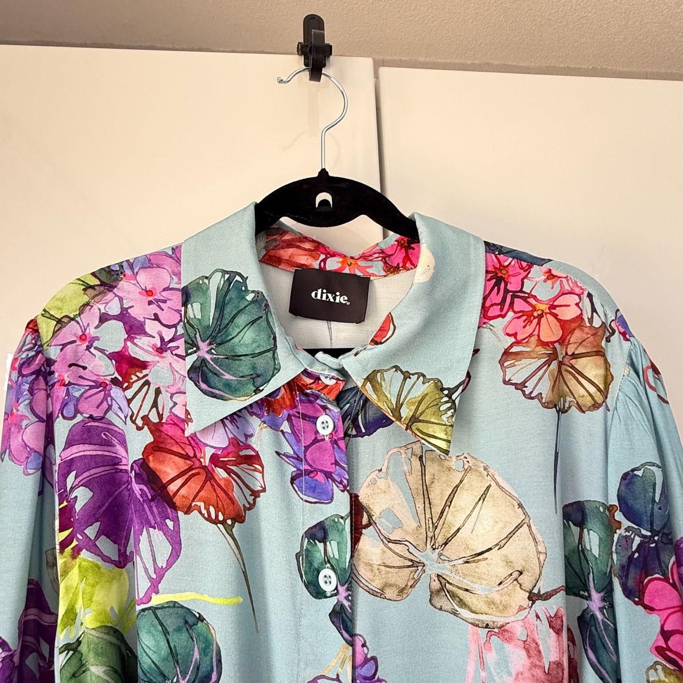 Kleider: Dixie Maxikleid mit floralem Muster, Gr. S – Gebraucht aus Riedholz von han_fy6l 1