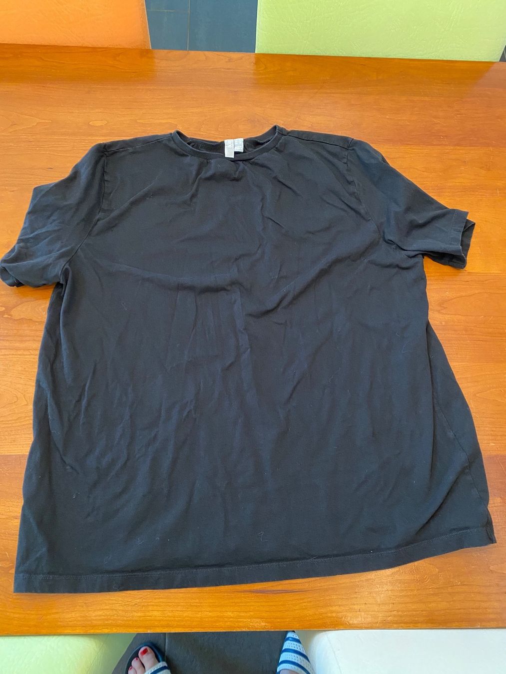 Asos T-Shirts: Schwarzes Asos T-Shirt Gr. 48 – Gebraucht aus Wohlen b. Bern von loeckli01
