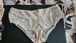 CALIDA Damen Slip Gr. M Spitze weiss beige sexy