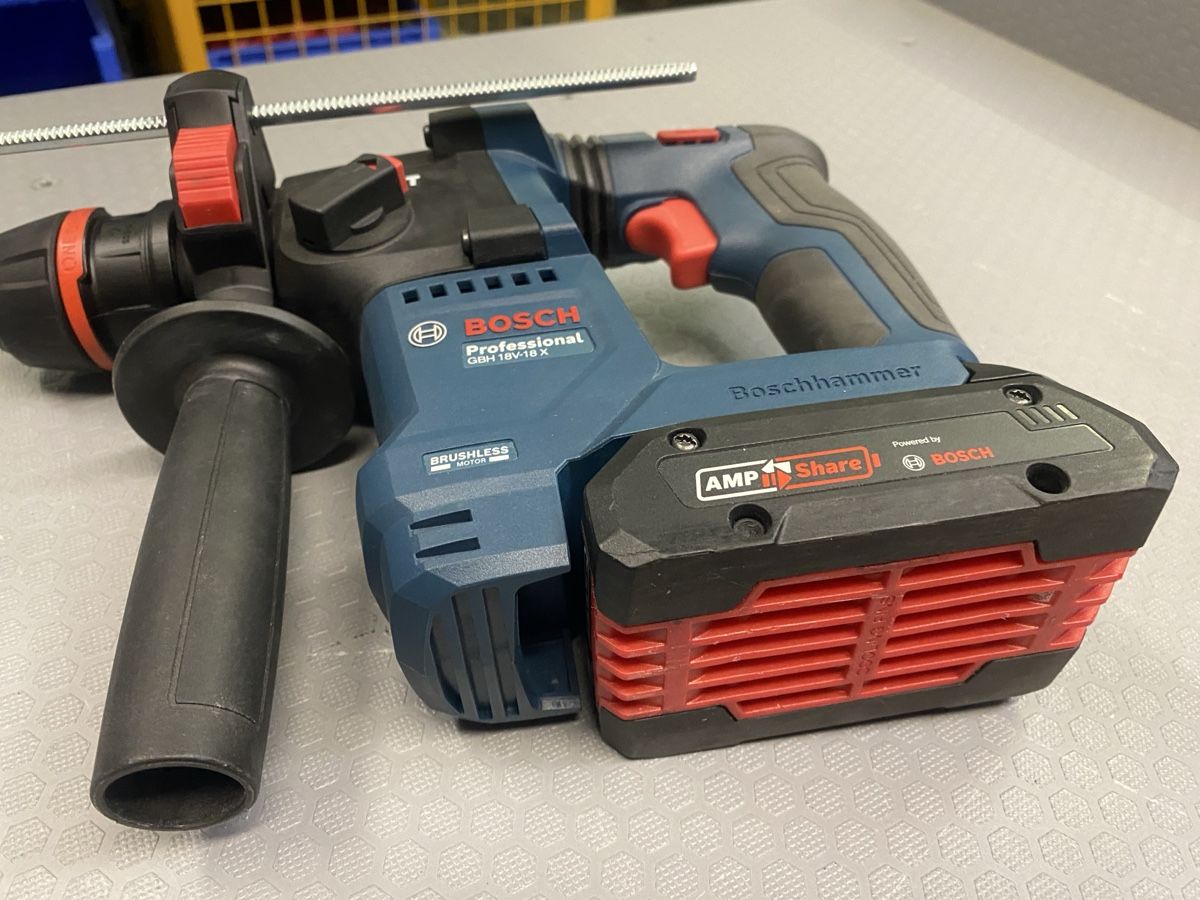 Bosch Trapani: Bosch Bohrhammer ab 1.- – Usato da Wabern venduto da HK-Design 1