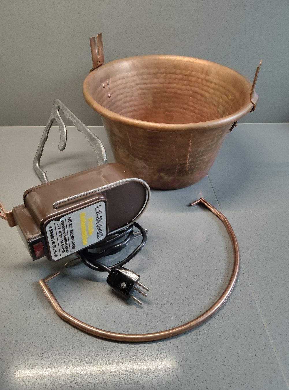 Appareils de cuisine: VINTAGE Elektr. POLENTA  - Rührer – D'occasion à Minusio par Todesca 3