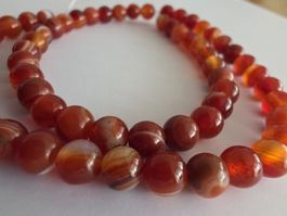 Sardonyx rot 6mm. Strang