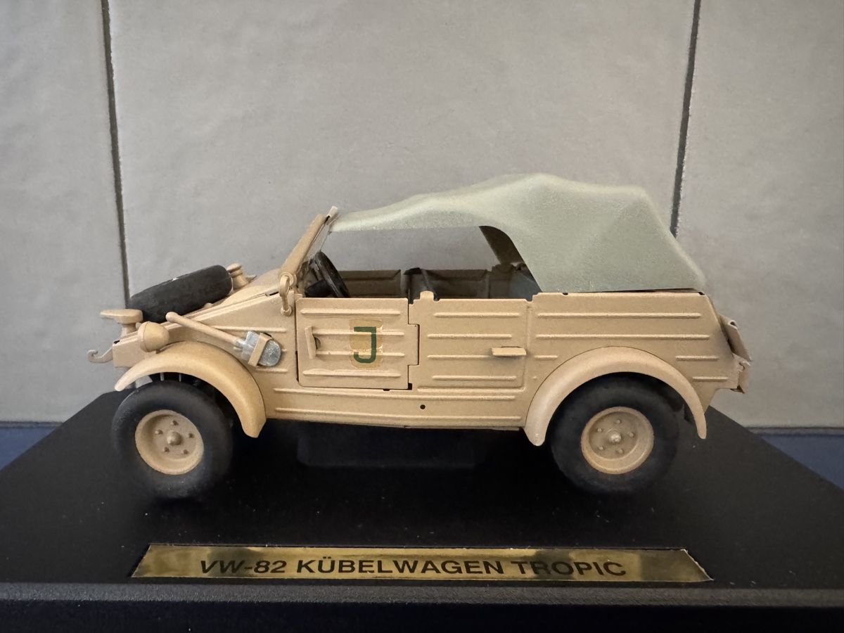 Volkswagen Modellini d'auto: VW-82 Kübelwagen Tropic – Nuovo e nell'imballaggio originale da Triesen venduto da .SPM.