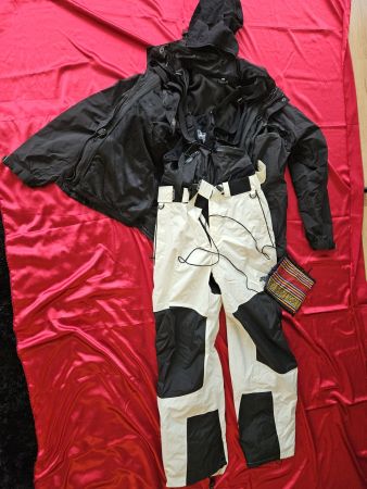 Skianzug Himalaya Hose Jacke Handschuhe Qualität NP 387,-CHF