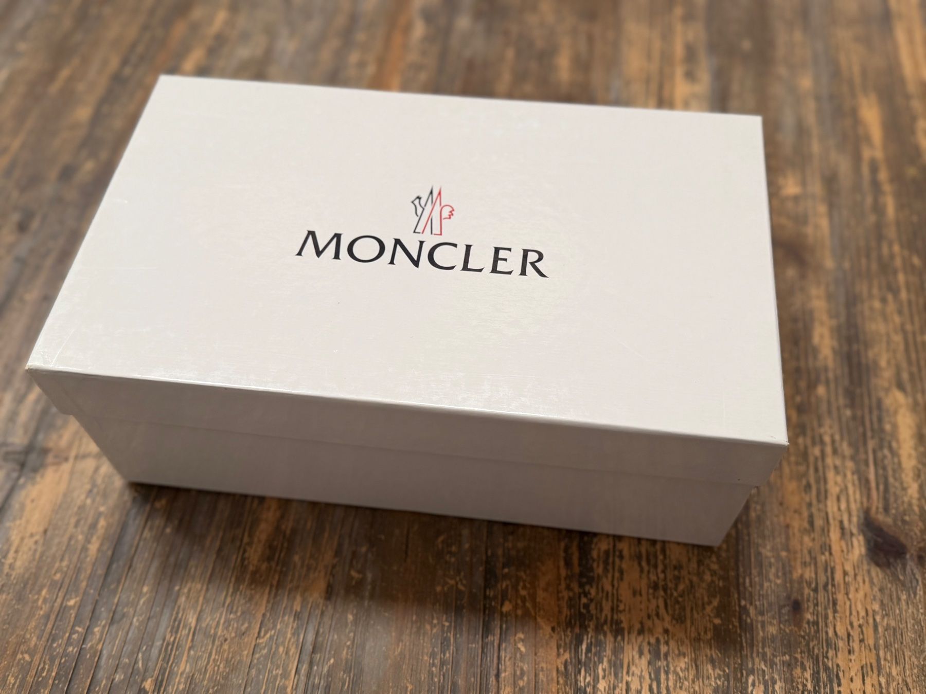 Moncler Scarpe da uomo: Basket moncler comme neuve taille 40 – Usato da Gollion venduto da stepmett11 2