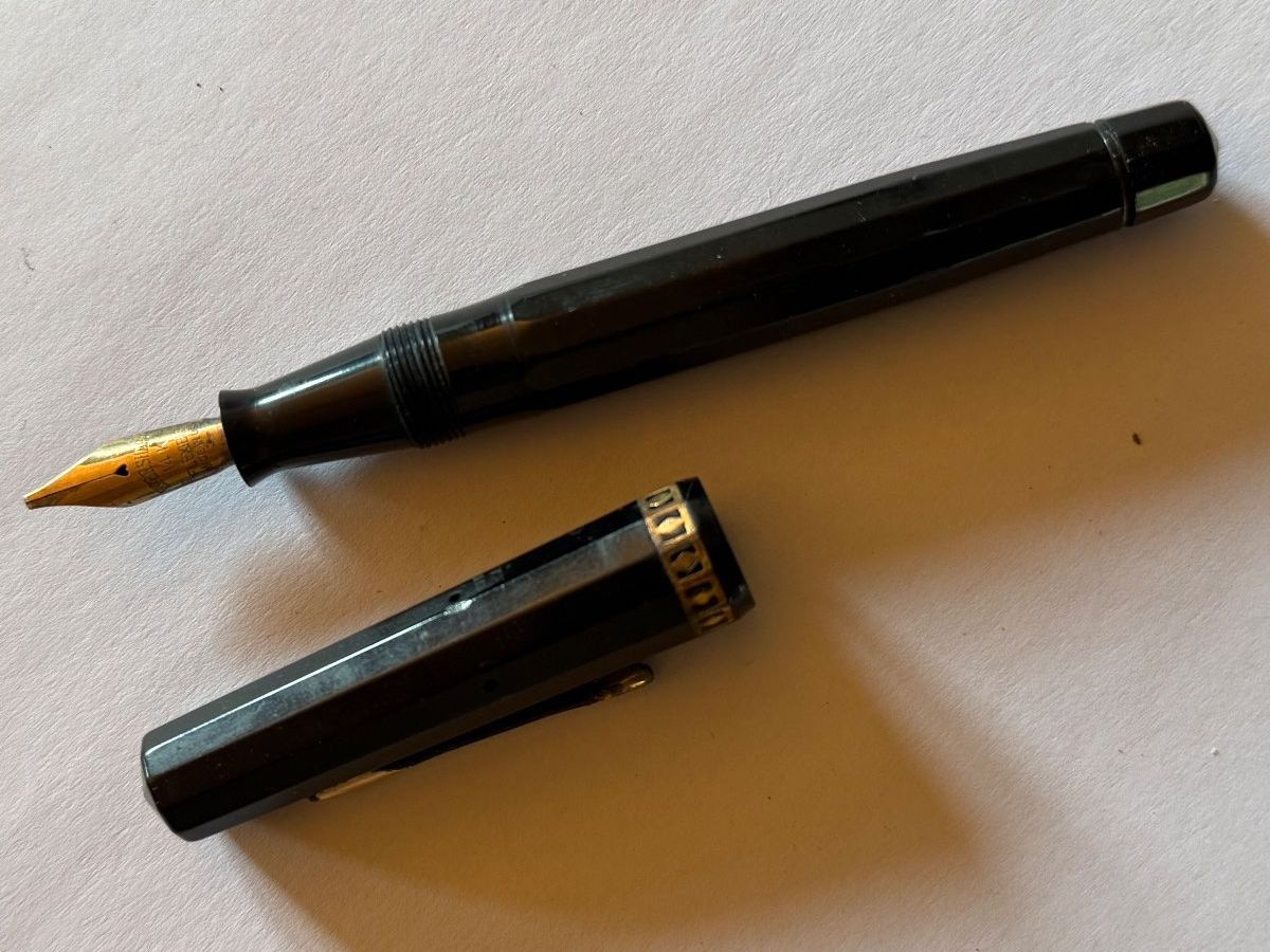 Stylos & Marker: Füllfederhalter 525 Goldfeder. EVERSHARP USA – D'occasion à Erlenbach im Simmental par harry.whc 2