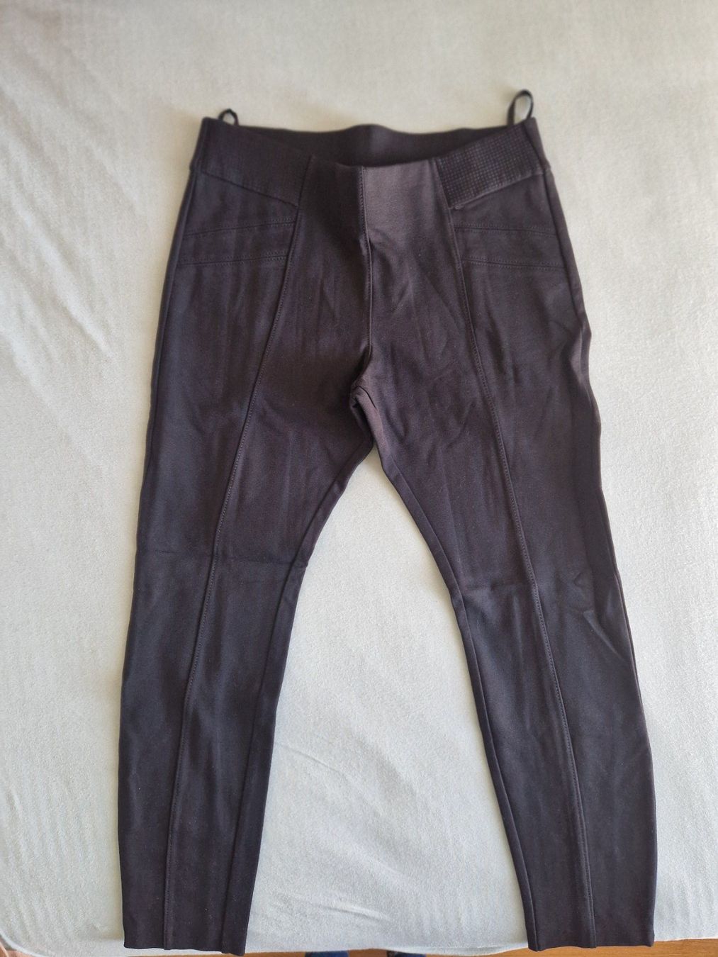 Pantaloni: Schwarze Stoffhose WALLIS Gr. 36 – Usato da Emmen venduto da GrabandGo