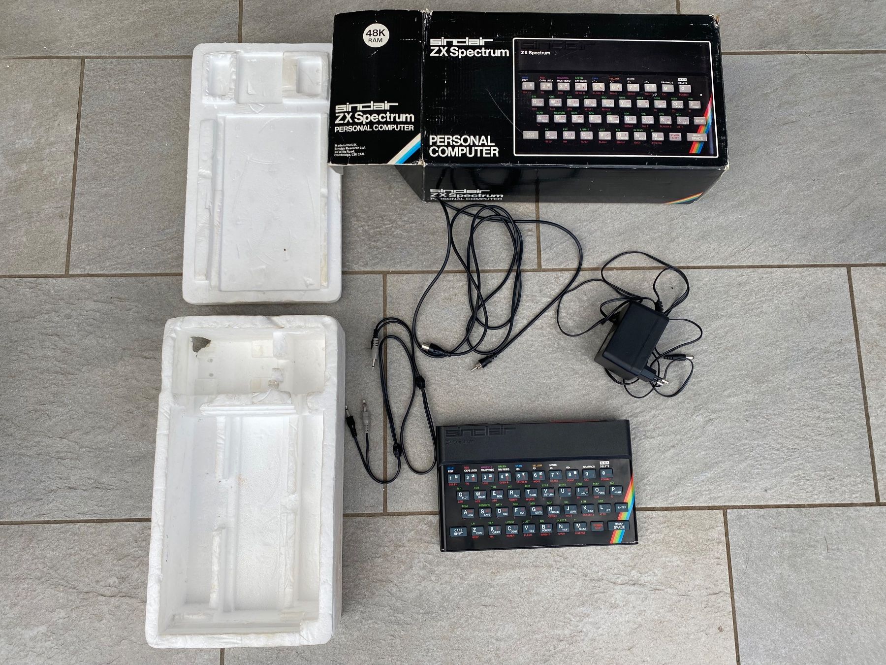 PCs: ZX Sinclair Spectrum 48K, around 1982, working in OVP – Gebraucht aus Muzzano von  1
