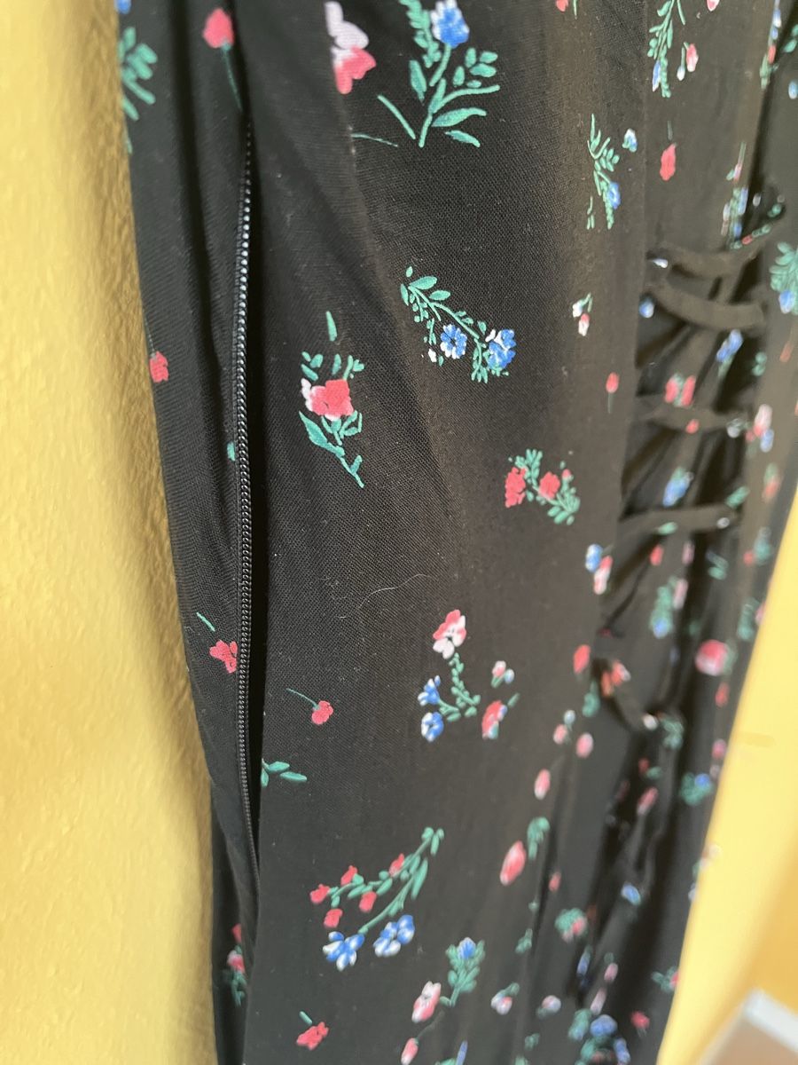 Tally Weijl Robes: Kleid Blumenmuster Gr, L – D'occasion à Wiggen par Zauber_fee 3