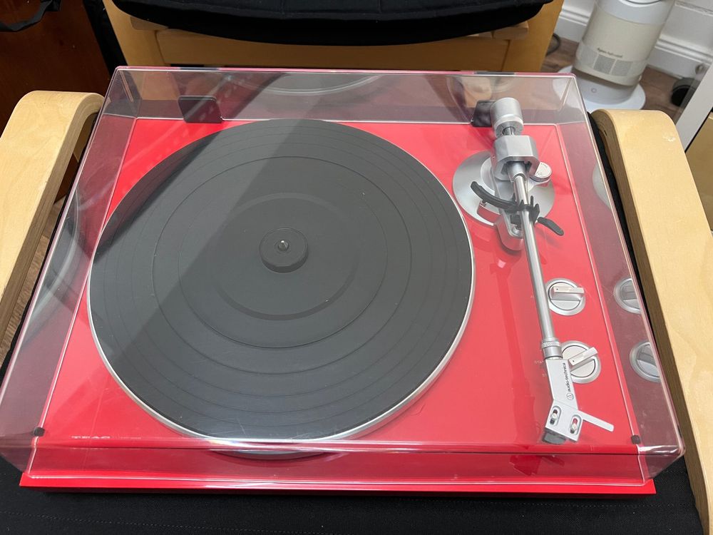 TEAC TN-300 Plat­ten­spie­ler + audio technica AT440MLA (Gebraucht) in ...