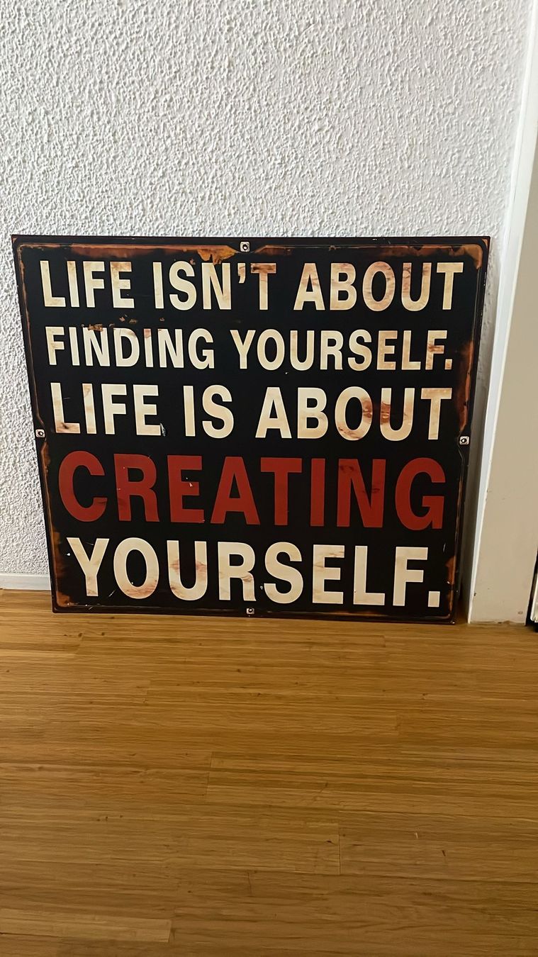 Foto & Immagini: Motivationsbild - "Life is about creating Yourself" – Usato da Veltheim AG venduto da gave04