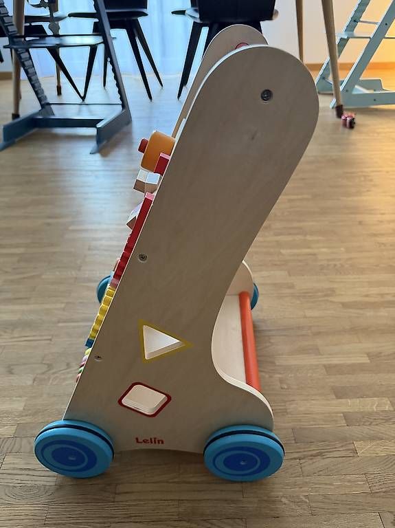 Veicoli per bambini: Lauflernwagen Lelin  – Usato da Bern venduto da schwarzwurzle 2