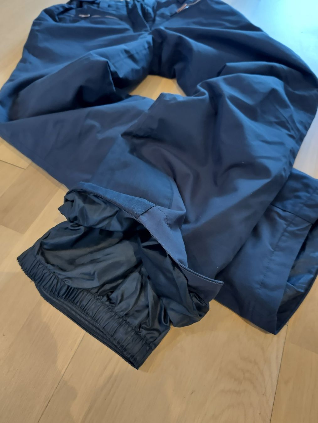 Pantaloni: Skihose schwarz Grösse 38 – Usato da Oekingen venduto da Bern66 3