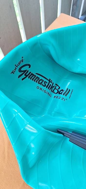 Palloni: Gymnastikball türkis-grün – Usato da Tägerig venduto da SandraLios