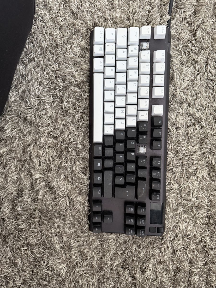 Steelseries Tastiere: SteelSeries Apex Pro TKL – Usato da Fribourg venduto da Kenzo1627