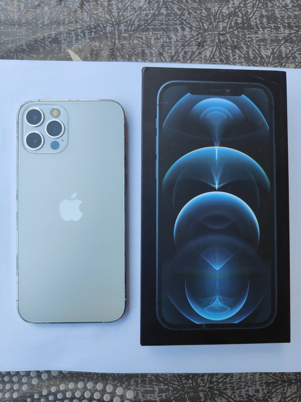 Apple Telefoni cellulari / Smartphones: Apple iPhone 12 Pro 128 GB silber mit OVP – Usato da Adelboden venduto da rol_4zgi 2