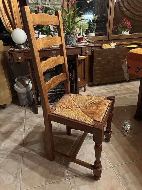 Sedie: 6 chaises pour salle à manger  – Usato da Genève venduto da pie_5w68