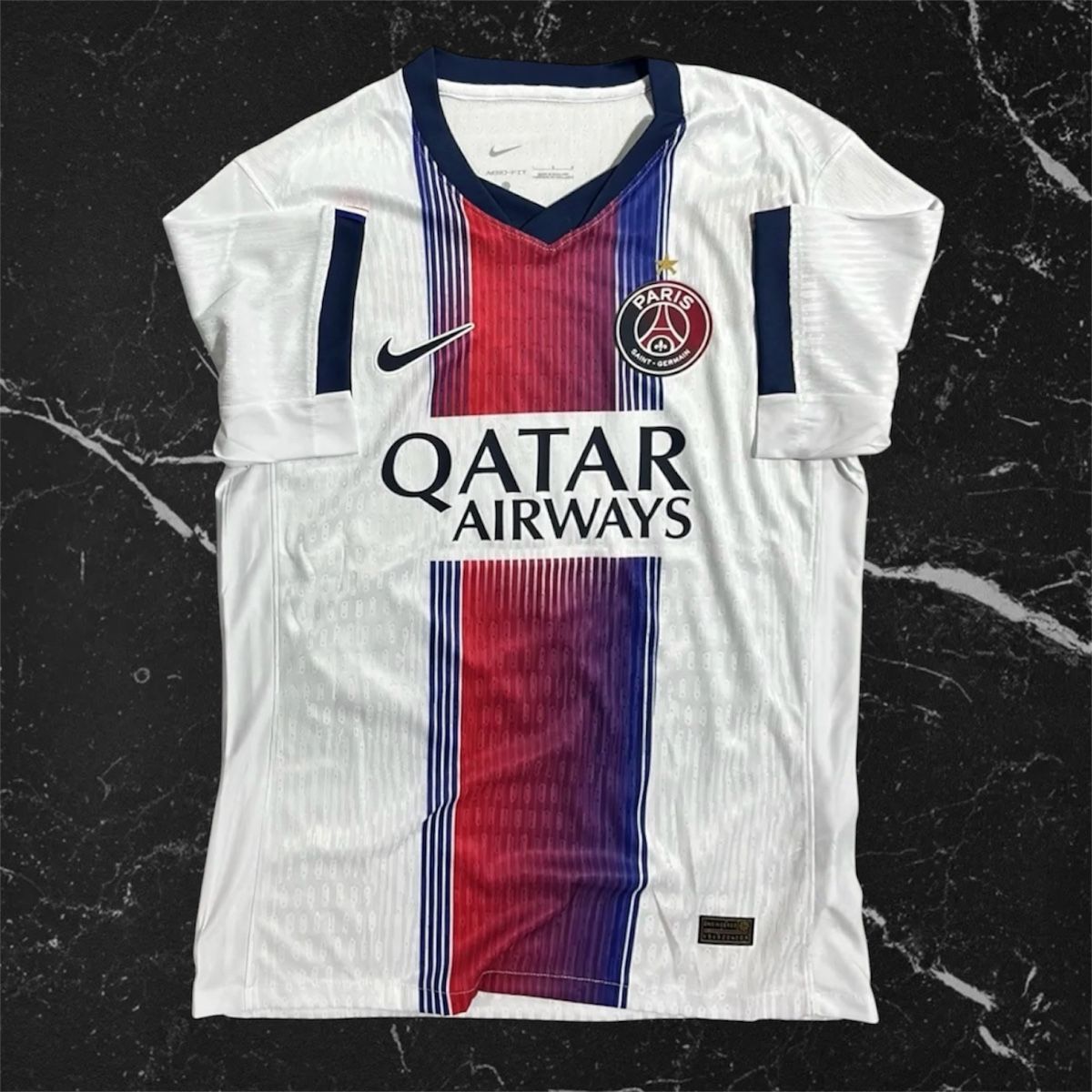 Nike Canottiere & Pantaloni: PSG Player Version Kvaratskhelia Trikot Grösse L – Nuovo (secondo la descrizione) da Frenkendorf venduto da a_1999