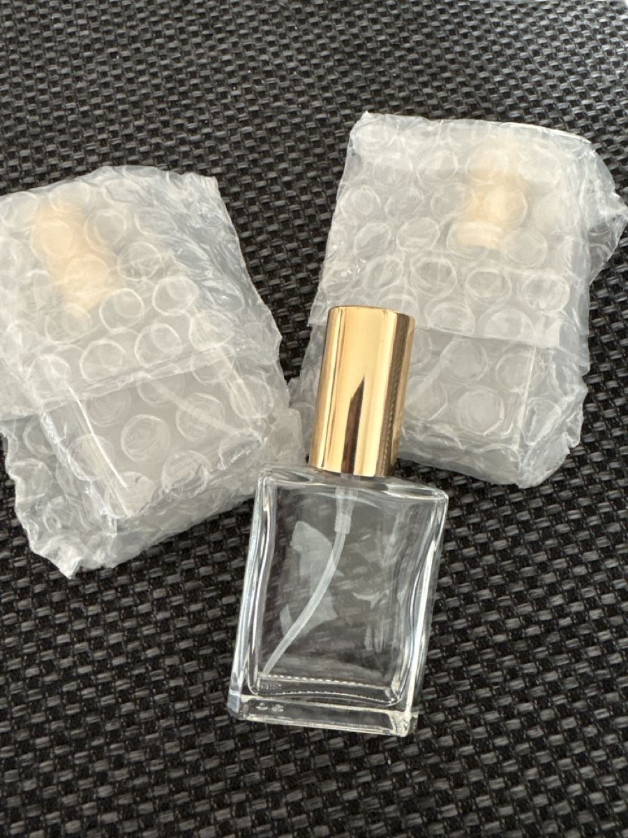 Flaconi: Parfüm Flakon Glas Zerstäuber NEU 15ml – Nuovo e nell'imballaggio originale da Frenkendorf venduto da kokira