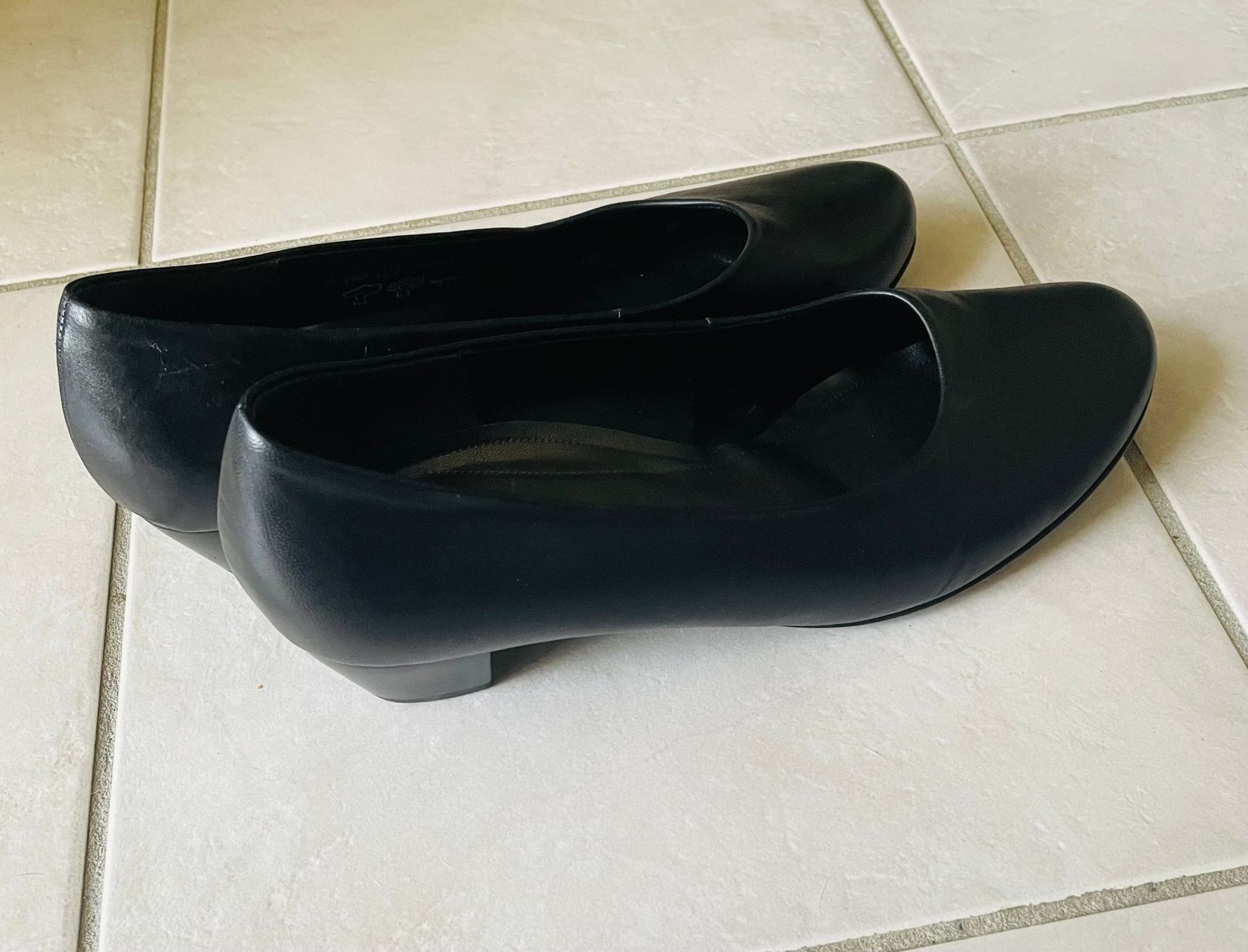 Scarpe da donna: Gabor Pumps schwarz – Nuovo (secondo la descrizione) da Etoy venduto da Airesun 2