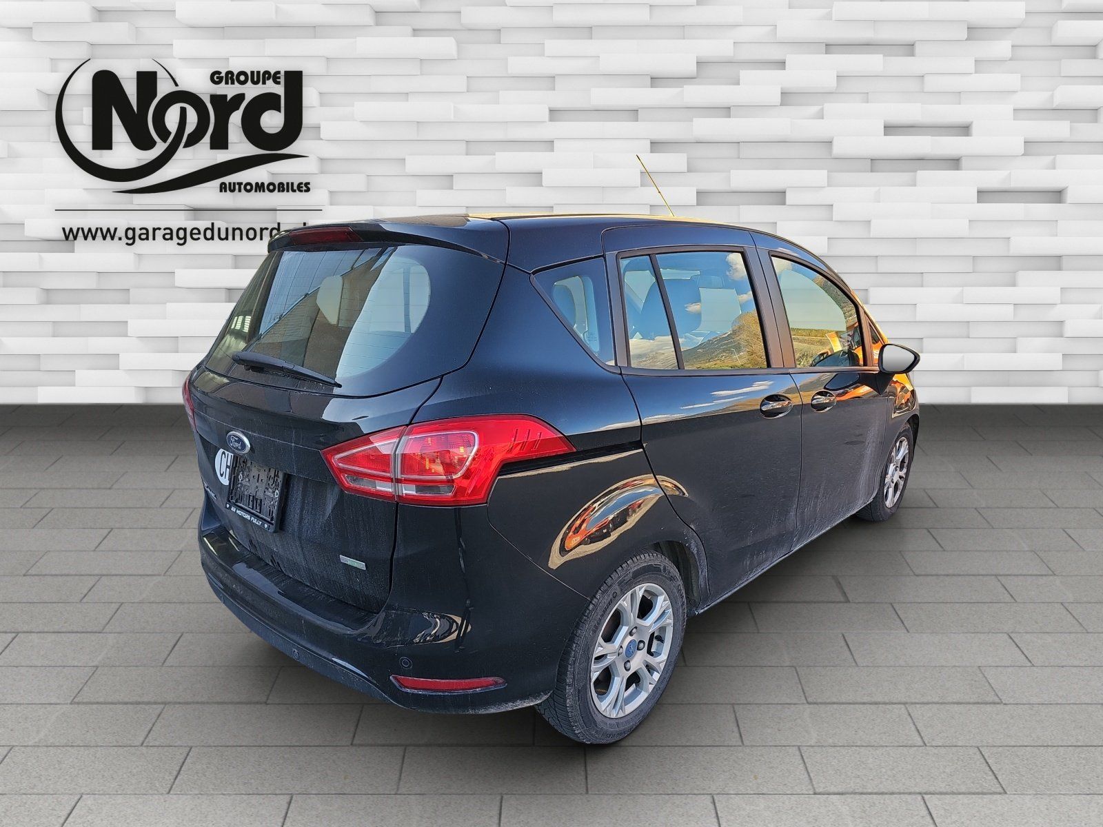 Ford Automobili: FORD B-Max 1.0i EcoB 100 Ambiente – Usato da Conthey venduto da garagedunord 1