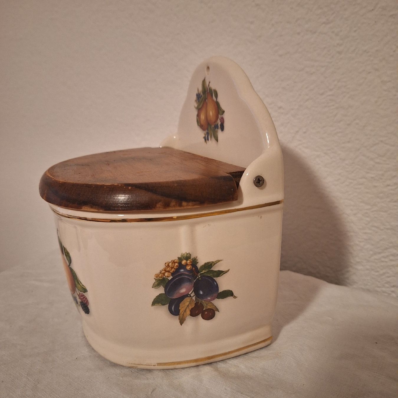 Pentole: Versand möglich.  Nostalgische Vorratsbehälter, Keramik Holz – Usato da Winterthur venduto da Goldpipau 1