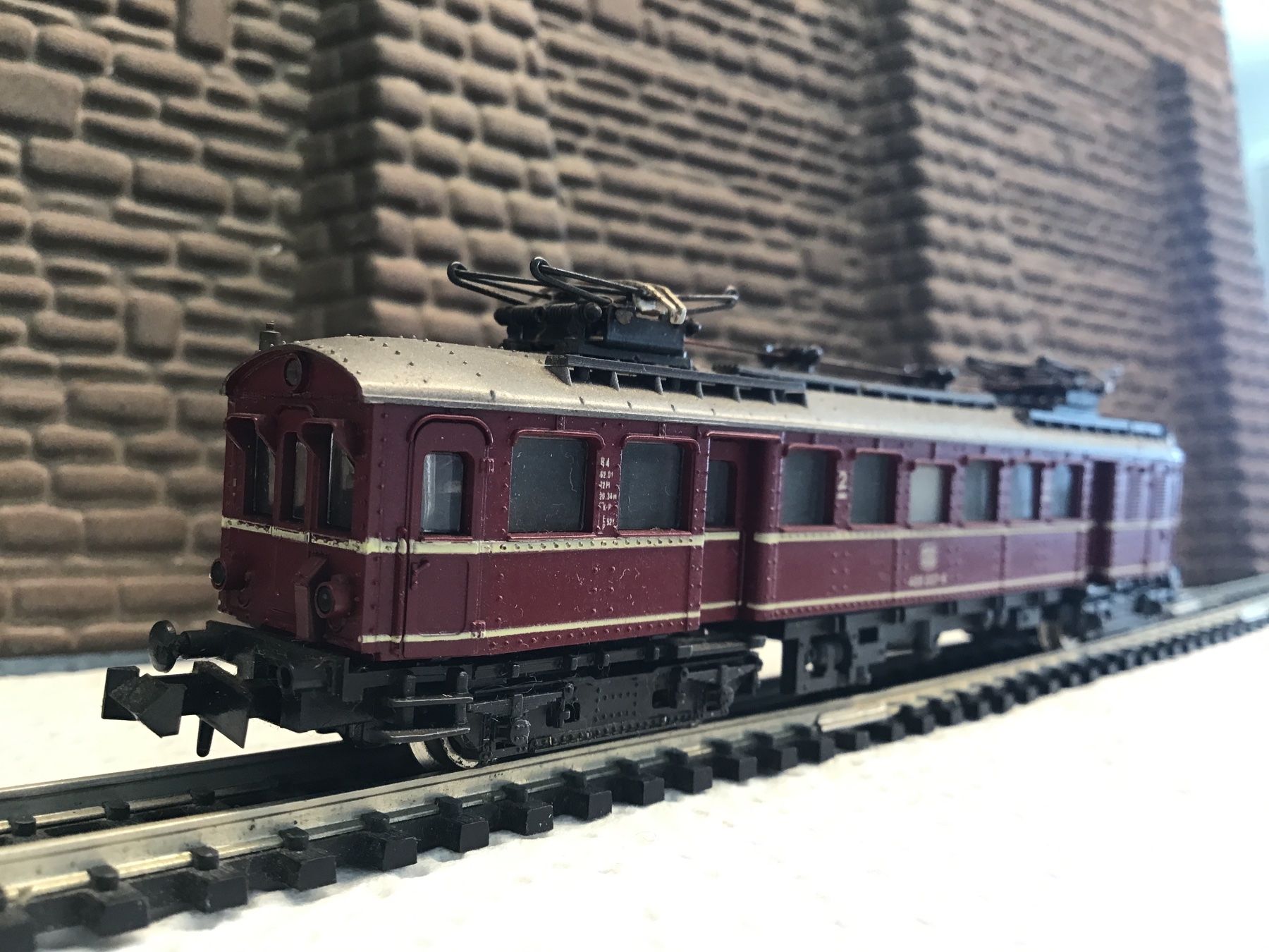 Trix Modellini di ferrovie: Minitrix N E-Lok BR 488 007-9 DB – Usato da Männedorf venduto da Modelle-aller-Art 2