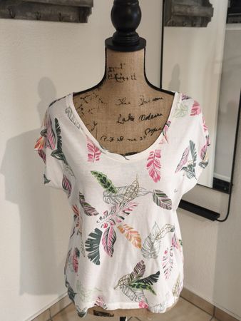 Sommerliches T-Shirt mit Blätterprint, Grösse L, Chicorée