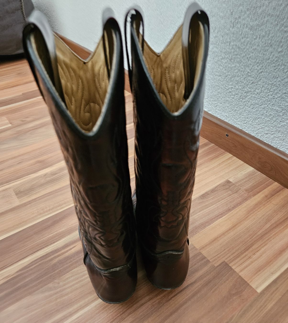 Scarpe da uomo: botte cowboy Clak – Usato da Tramelan venduto da Vipers1 2
