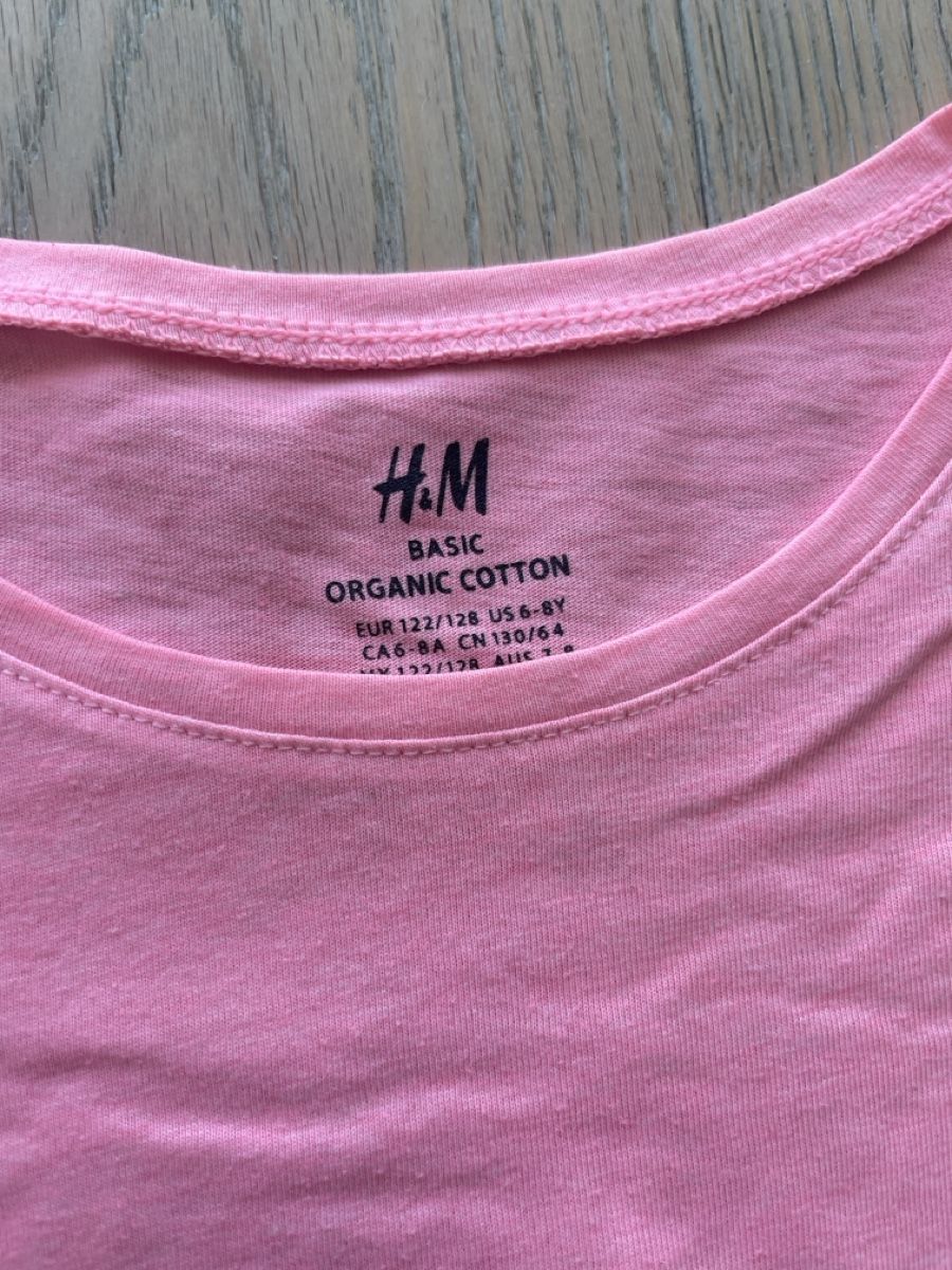 H&M Camicette, T-shirt & Top: H&M Basic T-Shirt, Gr. 122/128, Rosa – Usato da Meilen venduto da Golfer04 1