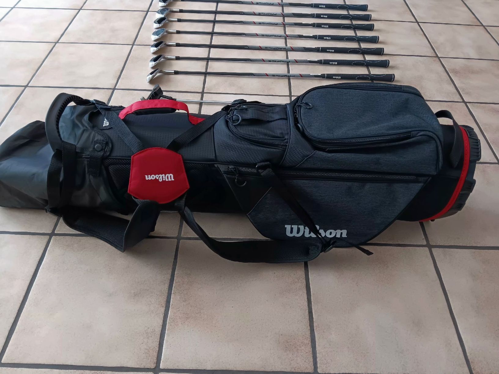 Wilson Clubs & Sets: Wilson Profile Men's Golf Set Rechtsgriff Graphitschaft Ko – D'occasion à Riggisberg par Aslan70 3