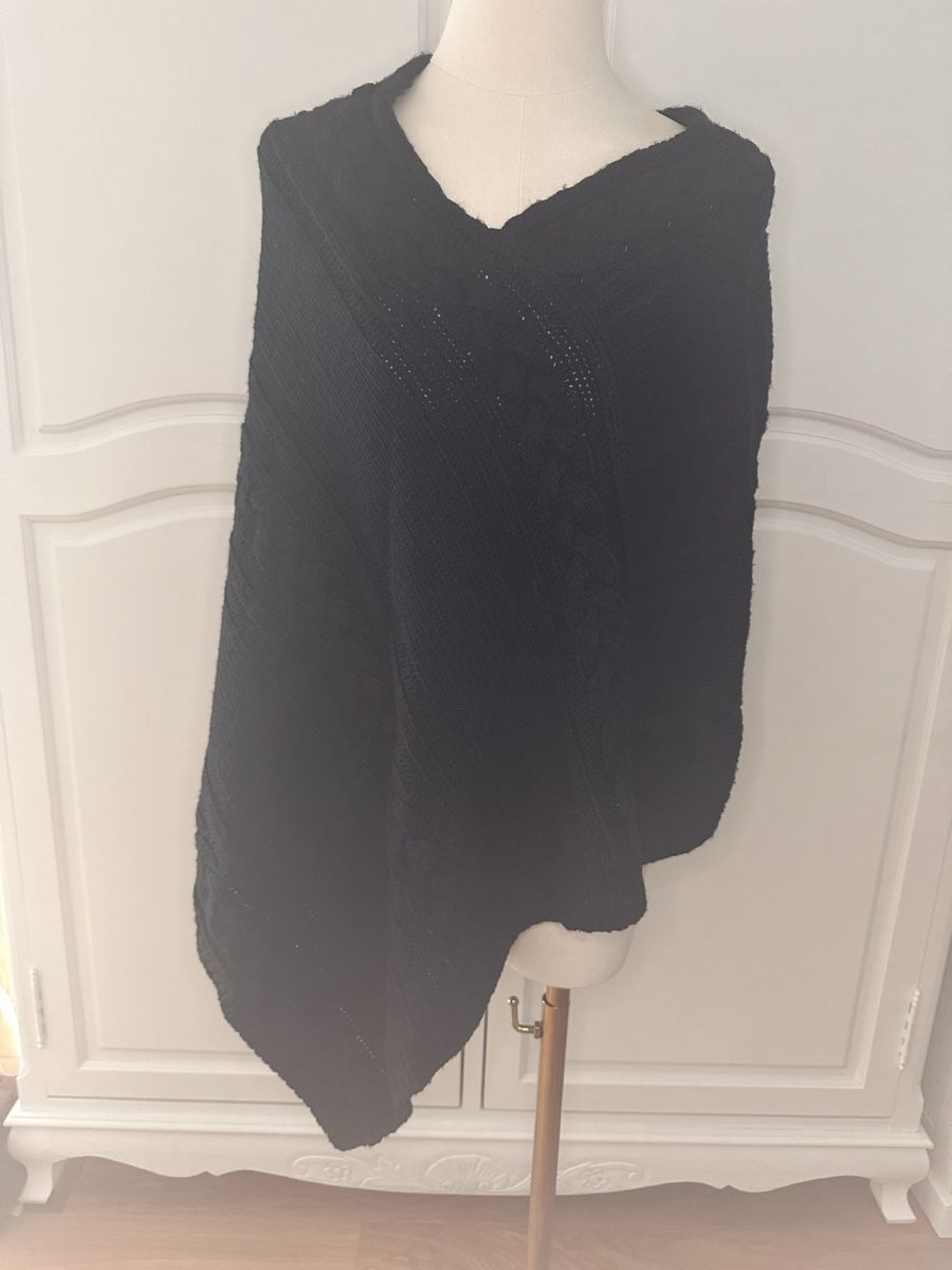 Sonstige Damenmode: Schwarze Poncho/Cape wie neu  – Gebraucht aus Pfaffhausen von Klaras_second_hand 2