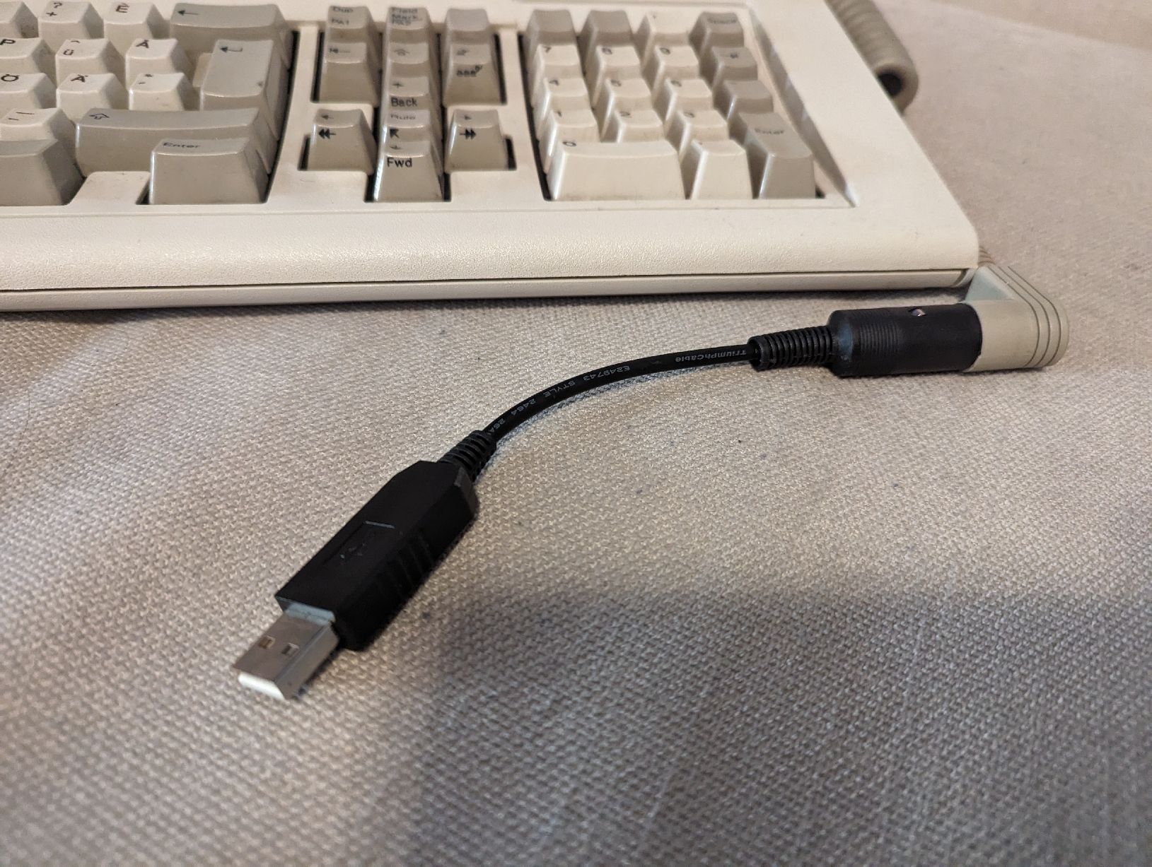 IBM Claviers: M. USB Adapter - IBM Model M Battlecruiser Keyboard 122 Keys – D'occasion à Baden par  3