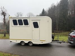 STEINSBERGER 3-PFERDEANHÄNGER MIT WOHNUNG