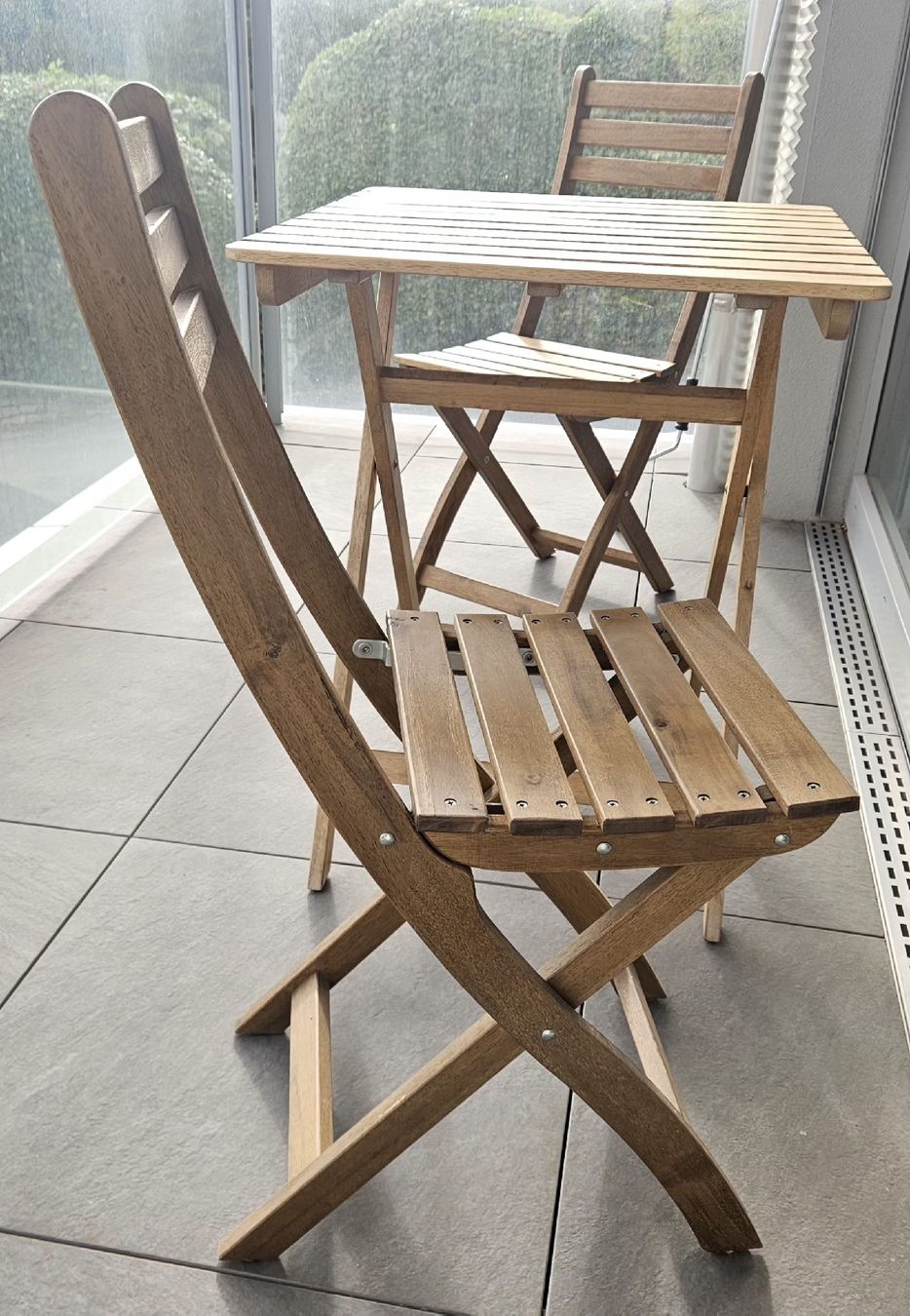 Tischset: Ensemble table et 2 chaises de terrasse, 2 coussins offerts – Neu (gemäss Beschreibung) aus Lausanne von ram_tw68 2
