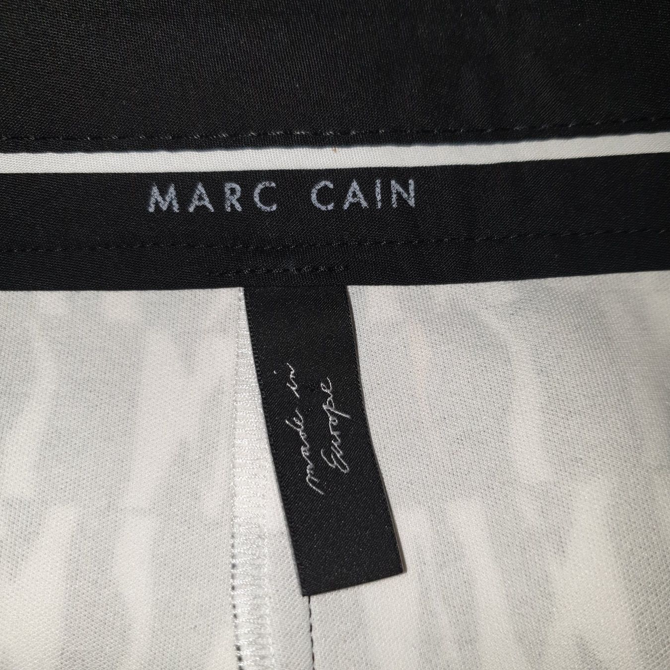 Marc Cain Pantalons: Marc Cain schöne Hose Gr. 4 – Neuf (Voir description) à Frenkendorf par Moon111 2