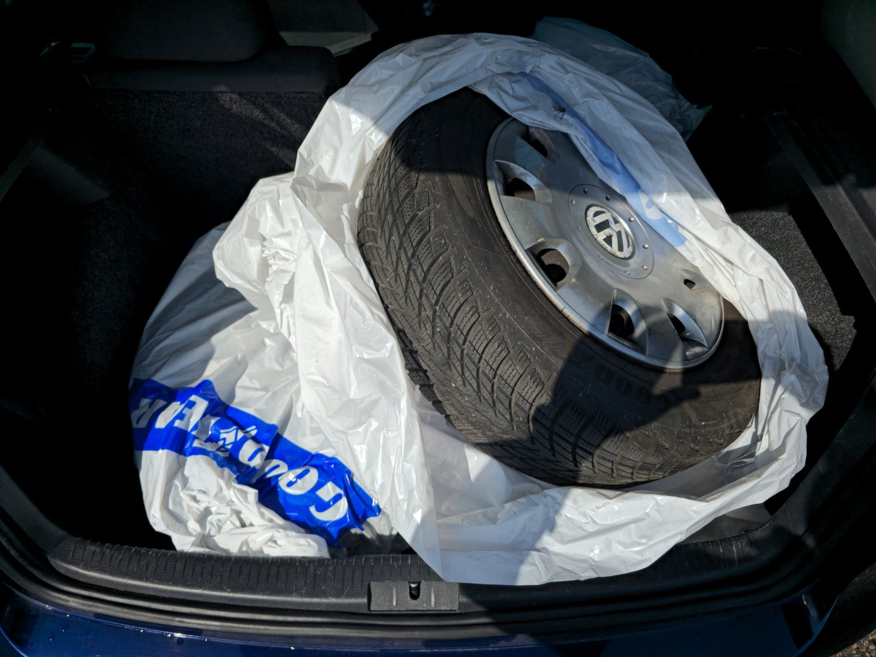 VW Autos: VW Golf 5 1.6 FSI – Gebraucht aus Goldach von CityGOAuktion 8