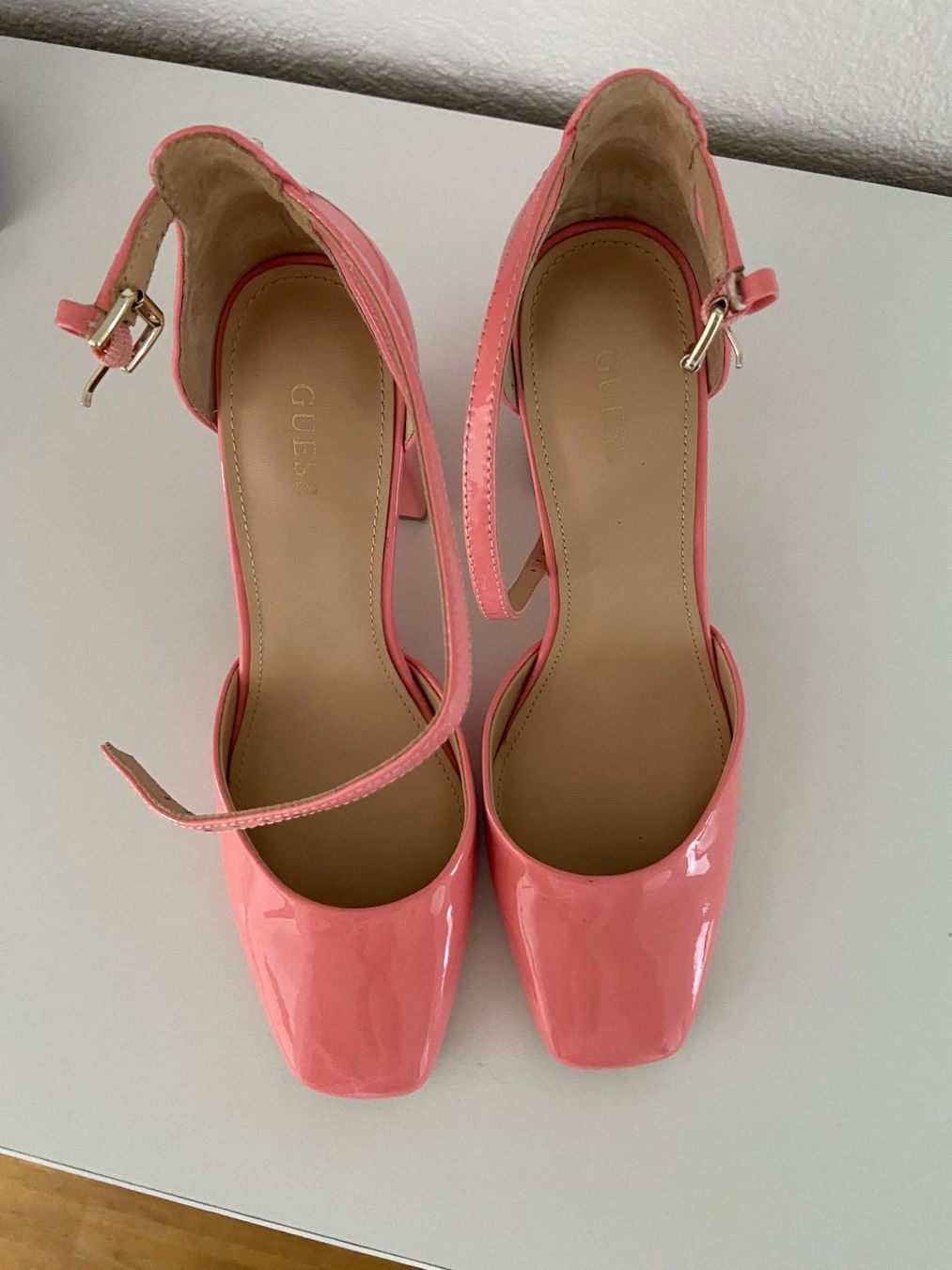 Guess Chaussures femmes: Guess Pumps – D'occasion à Bülach par kittygismo 1