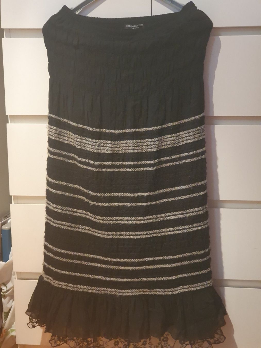 Gonne: Gonna nera lunga tg. M/L – Usato da Chiasso venduto da Ann58