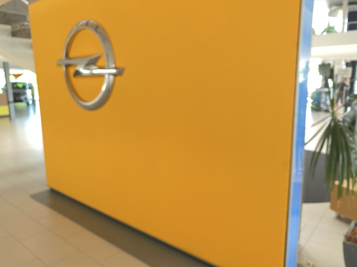 Lampes: Grosse OPEL Leuchtwand – D'occasion à Hägglingen par Karin0802 2
