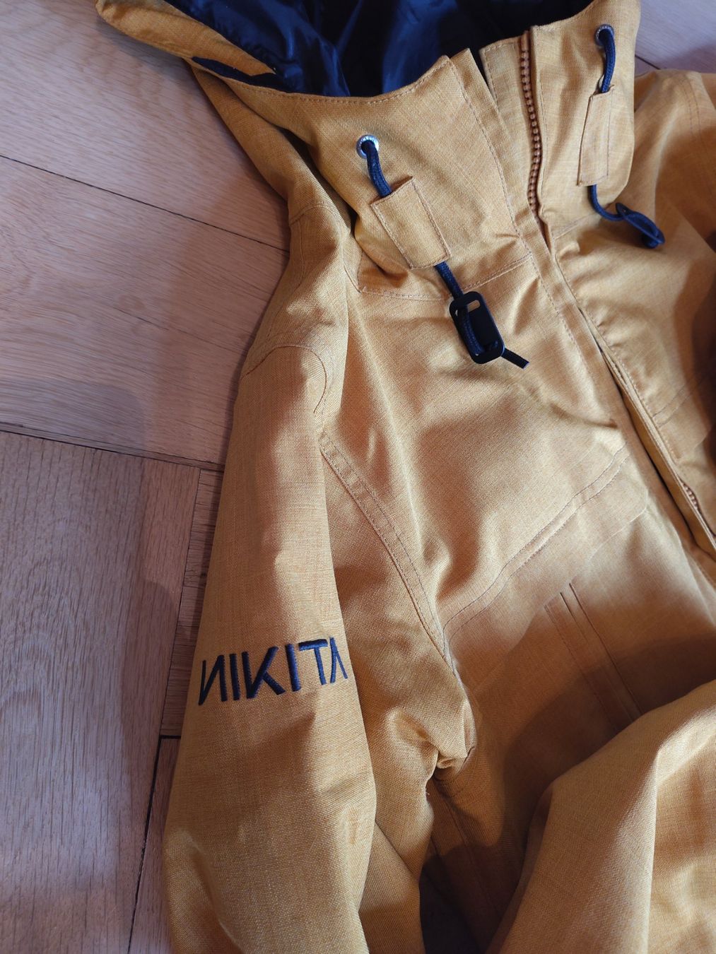 Nikita Jacken: Winterjacke – Gebraucht aus Bern von Linii 1