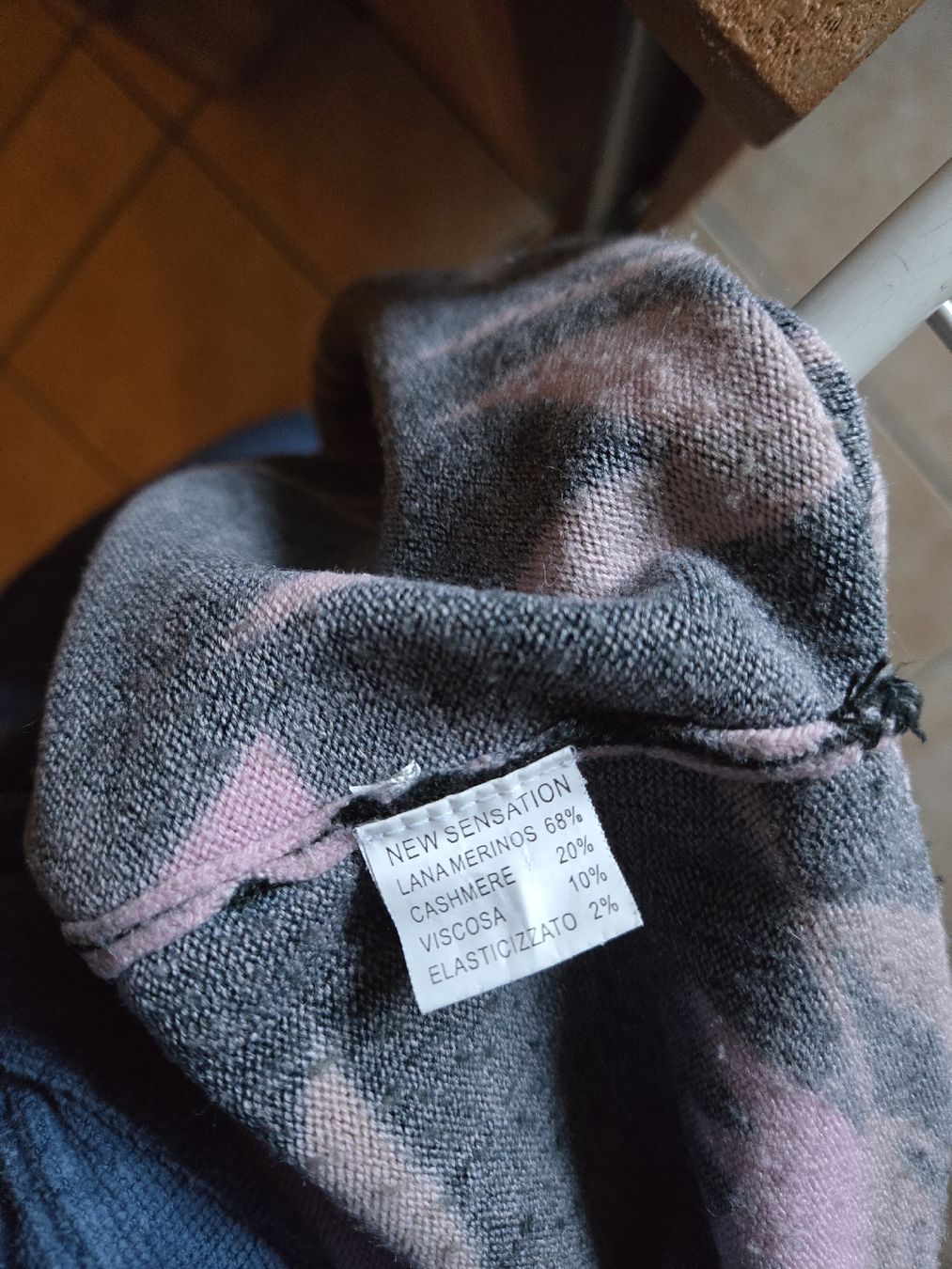 Maglioni & Felpe: Pull fleurs – Usato da Sion venduto da Oonathoo 3