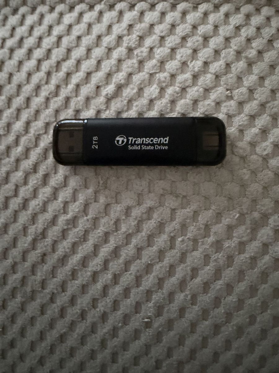 Dischi rigidi: Transcend ESD310C 2000 GB – Usato da Biel/Bienne venduto da Iven_Roman