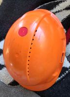 Robuster Bauhelm, orange, ideal für jedes Bauprojekt!