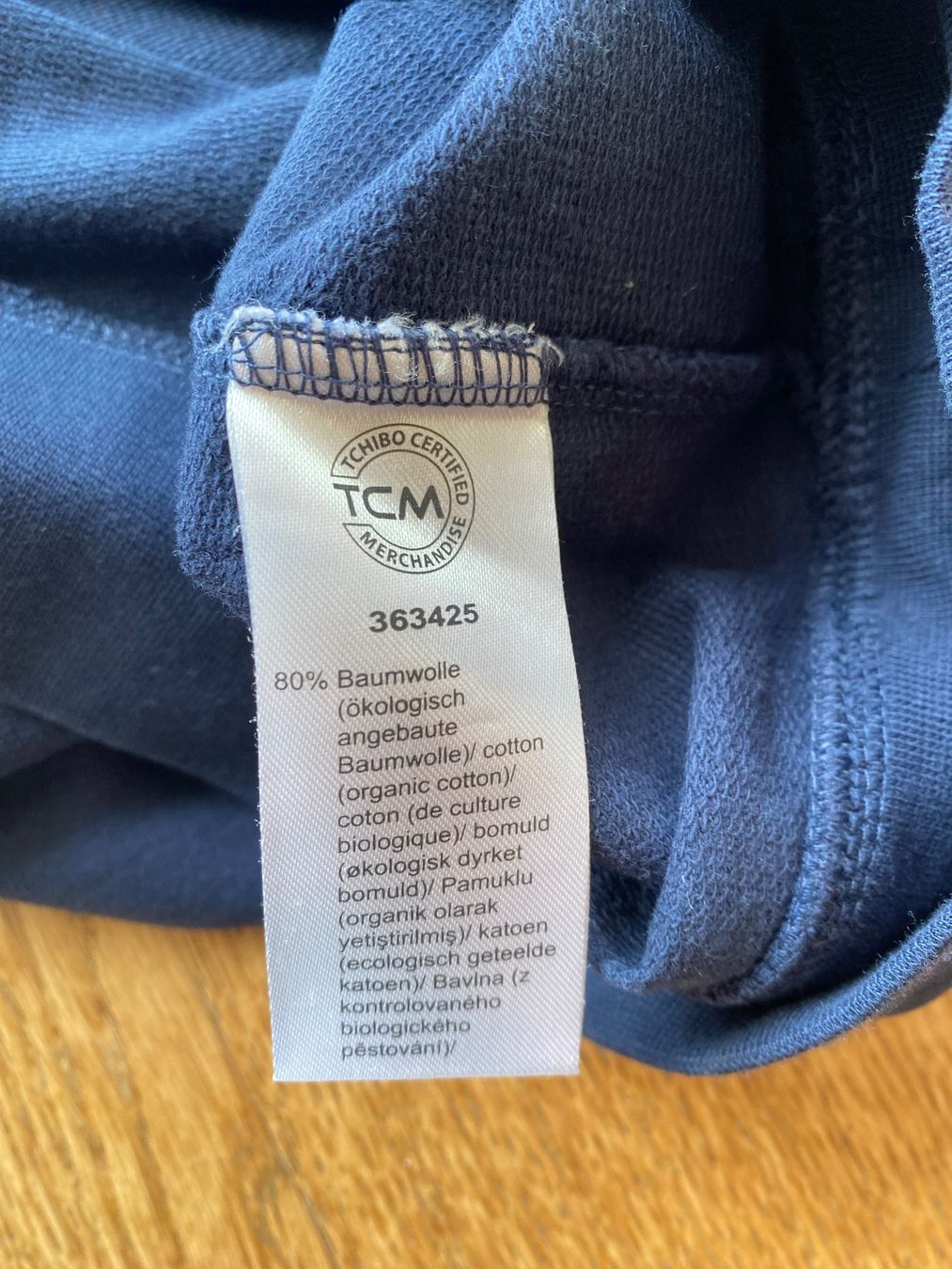 Maglioni & Felpe: Pullover blau mit Aufschrift "A" – Usato da Riedholz venduto da emm_22qn 3