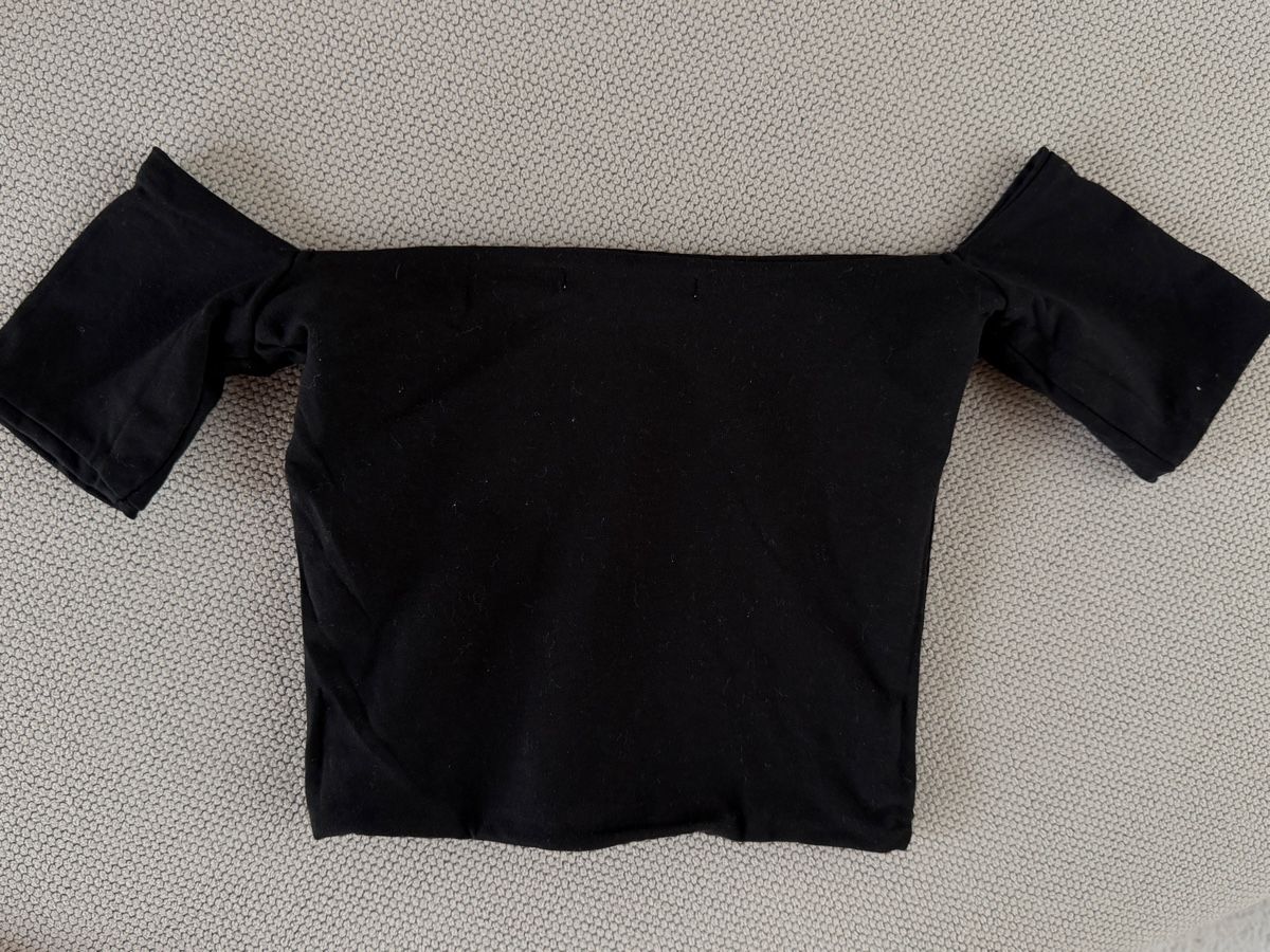 Pull&Bear Top: Pull&Bear Black Crop Top - Off Shoulder - Size M – Nuovo (secondo la descrizione) da Interlaken venduto da pat_b8yn