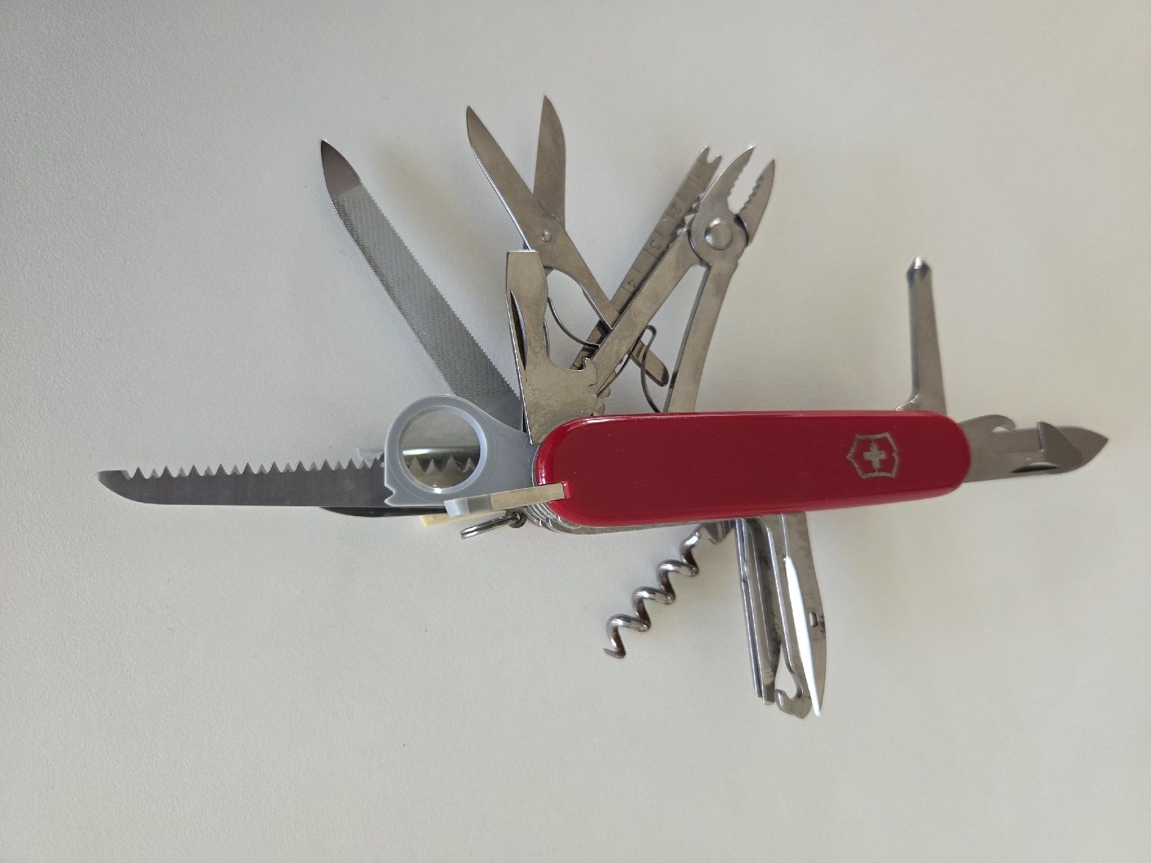Victorinox Taschenmesser: Schweizer Sackmesser Victorinox, gebraucht ca. 19 Teile – Gebraucht aus Gebenstorf von pryt5412 1