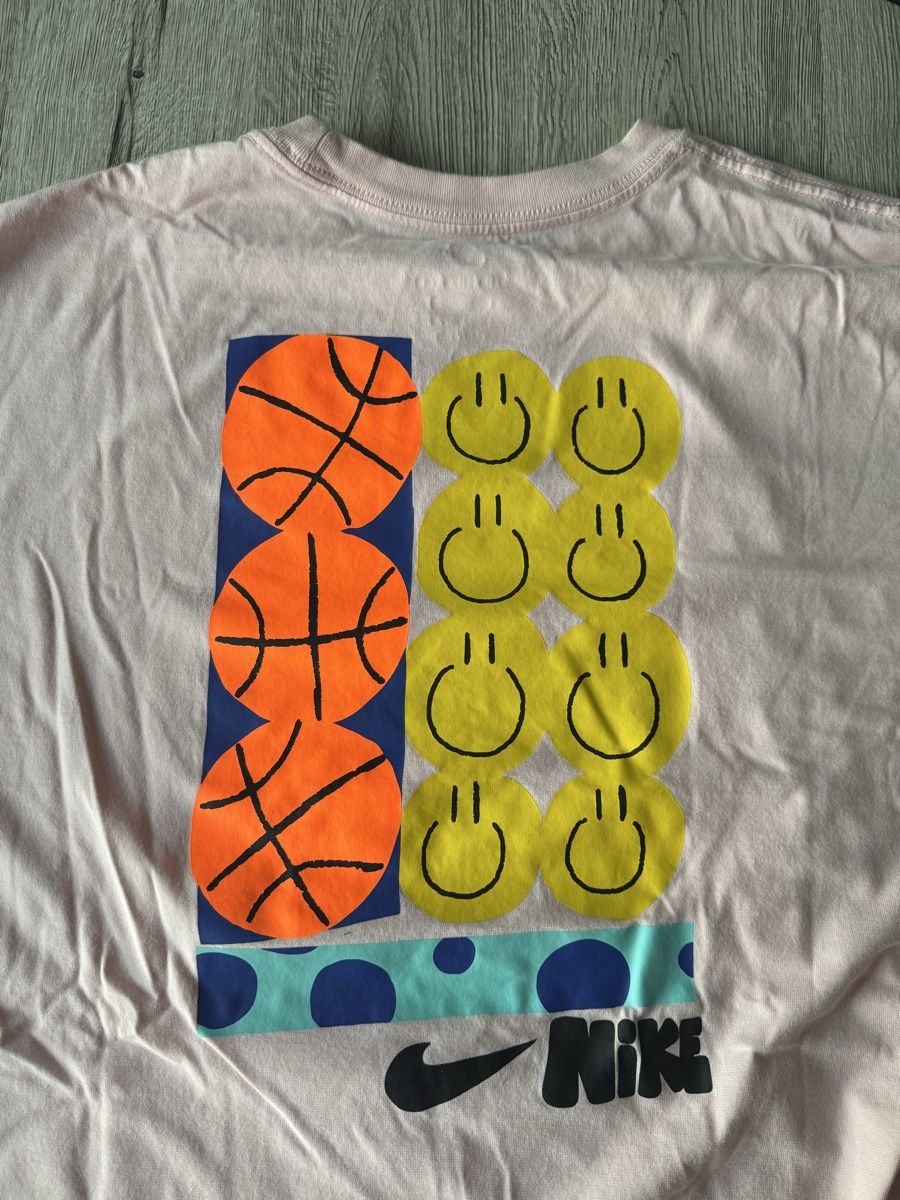 Nike T-shirt: Nike T-Shirt pink – Usato da Villmergen venduto da van_xv9t 3