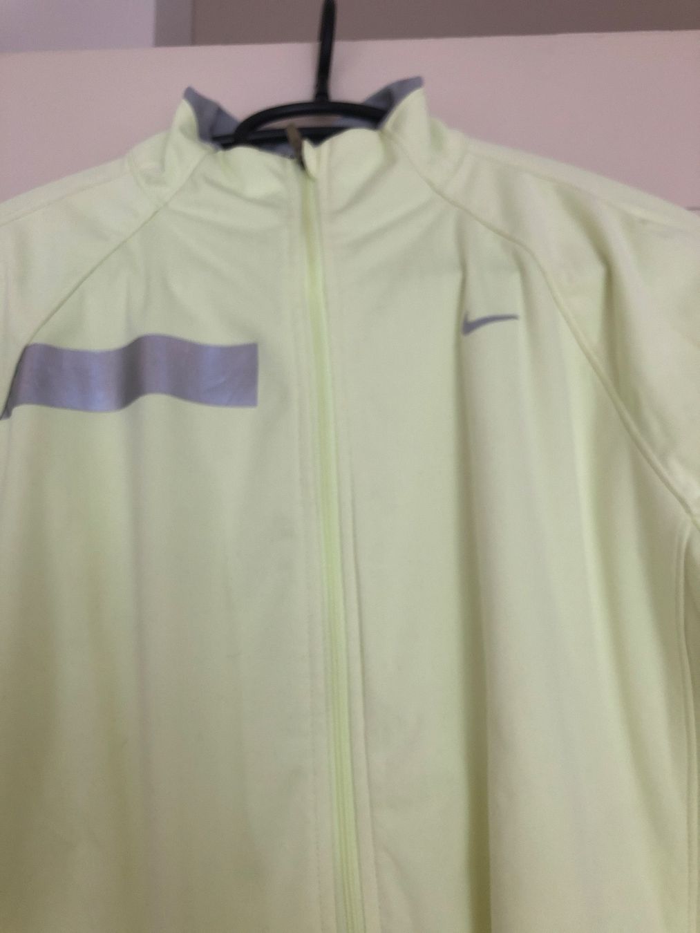 Nike Giacche: Nike Sportjacke – Usato da Wettswil venduto da lalinda85 1